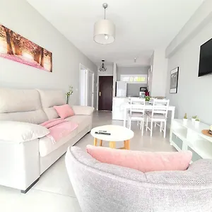 https://acogedor-ap-1hab-torremolinos.1costadelsol.com
